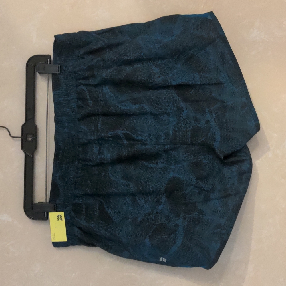 NWT Athletic lined running shorts with zipper & pockets